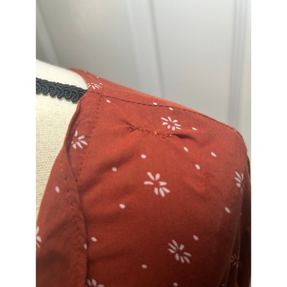 NWT Abercrombie & Fitch Rust and White Floral 3/4 Flutter Sleeve Romper Small - Picture 5 of 9